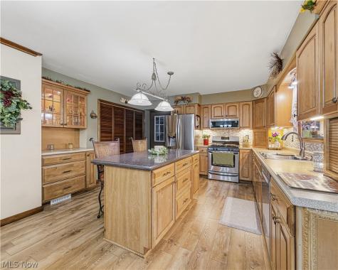 2943 Forest Avenue Niles OH 44446