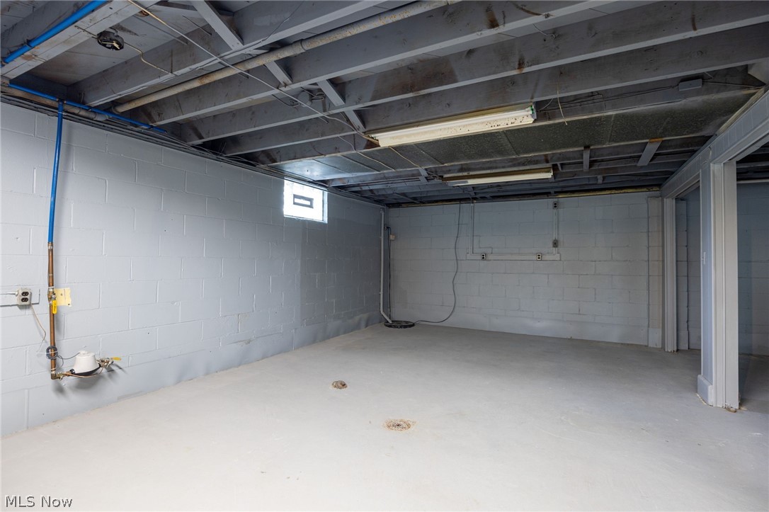 1881 Adelaide Boulevard Akron OH 44305