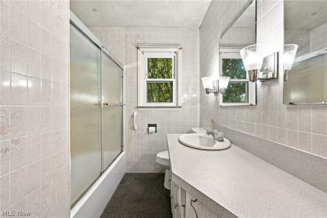 1640 Westwood Circle Wooster OH 44691