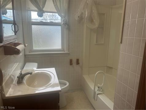 16014 Turney Maple Heights OH 44137
