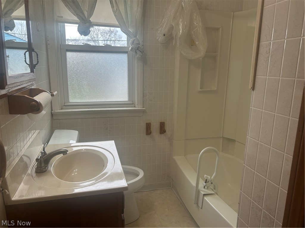 16014 Turney Maple Heights OH 44137