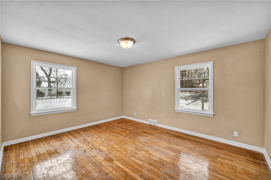 1081 Carver Road Cleveland Heights OH 44112