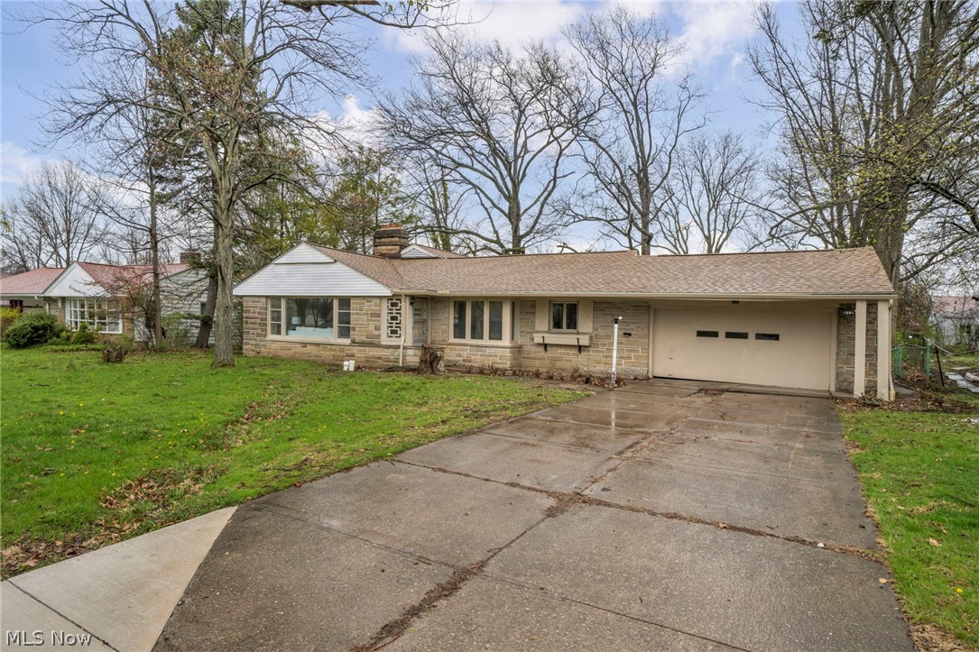 1081 Carver Road Cleveland Heights OH 44112
