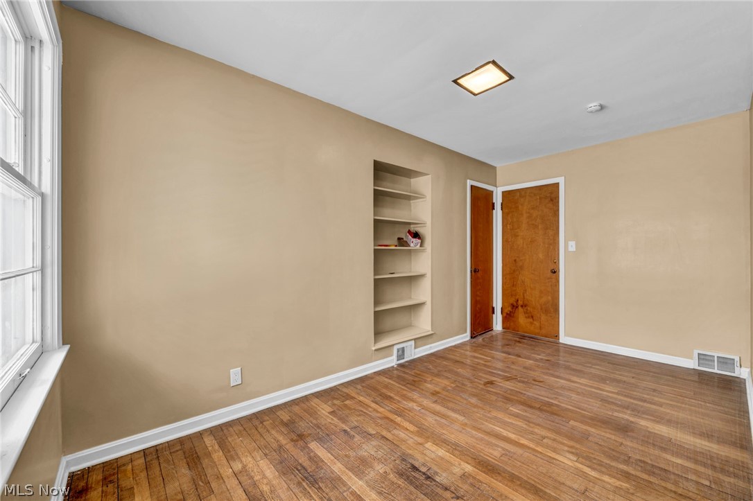 1081 Carver Road Cleveland Heights OH 44112