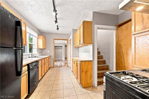 540 Bird Street Wadsworth OH 44281