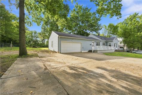 540 Bird Street Wadsworth OH 44281