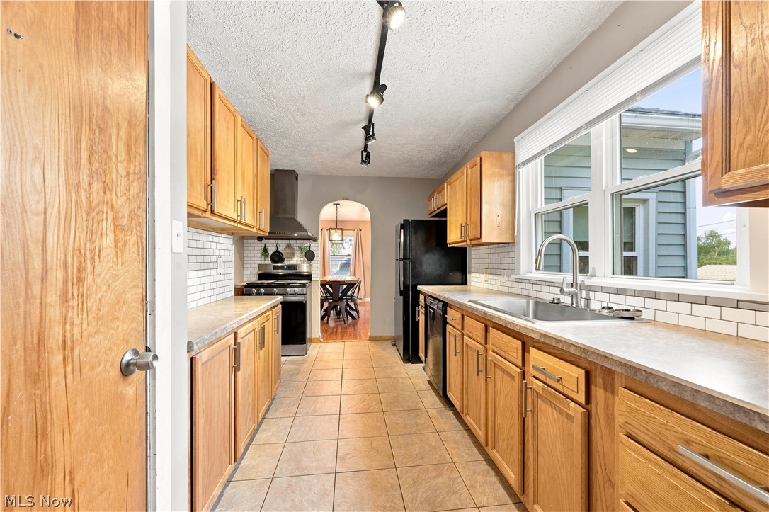540 Bird Street Wadsworth OH 44281