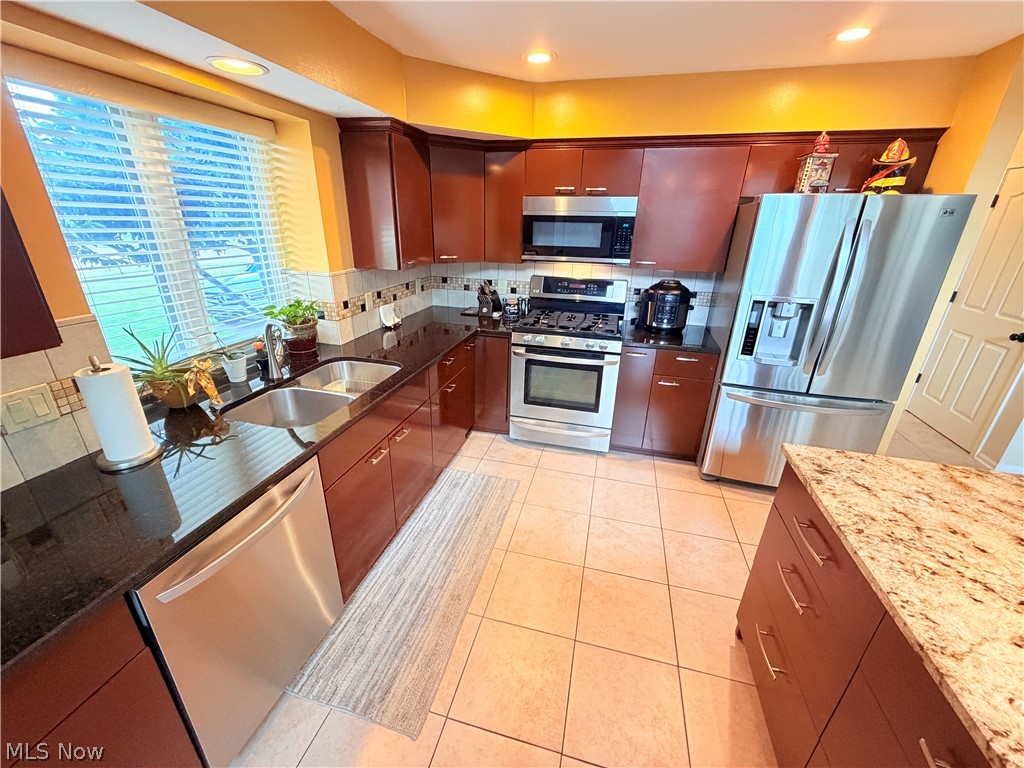 3676 Truxton Place Avon OH 44011