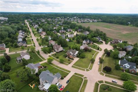 3676 Truxton Place Avon OH 44011