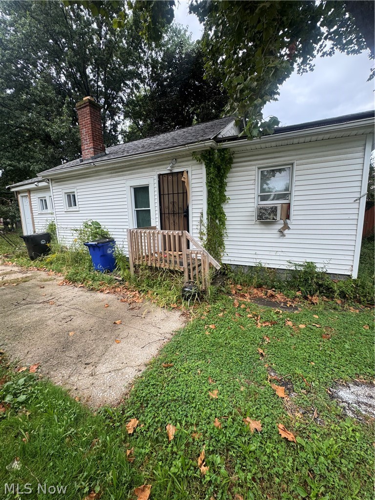 1092 E 174th Street Cleveland OH 44119