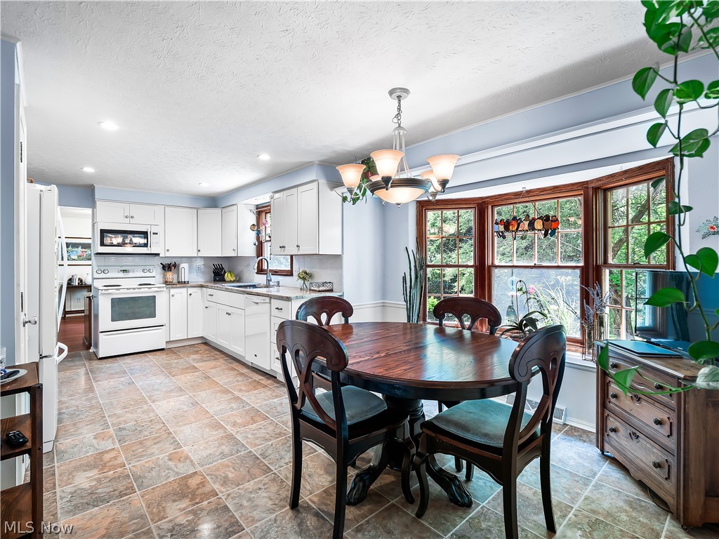 18273 Mallard Circle Strongsville OH 44136