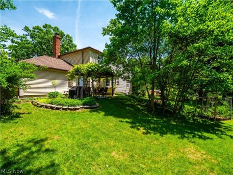 18273 Mallard Circle Strongsville OH 44136
