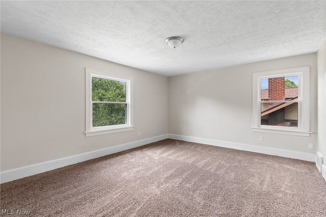 1061 Emma Avenue Akron OH 44302