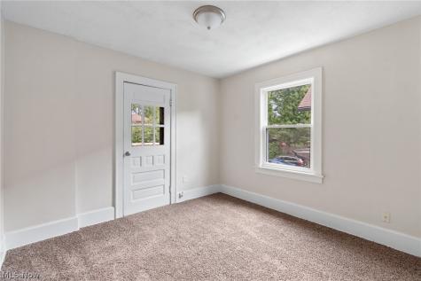 1061 Emma Avenue Akron OH 44302