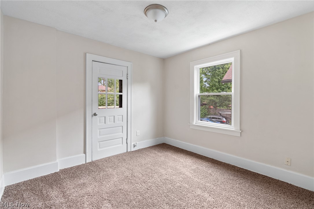 1061 Emma Avenue Akron OH 44302