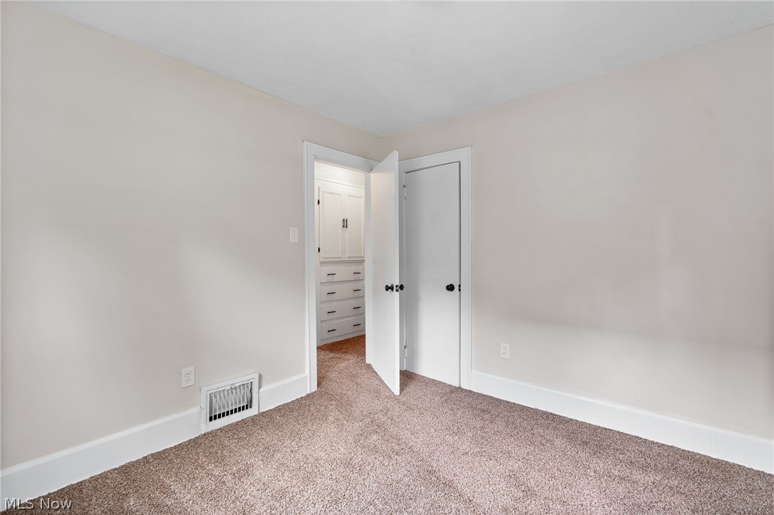 1061 Emma Avenue Akron OH 44302
