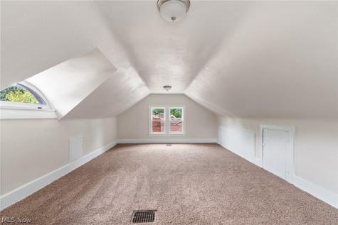 1061 Emma Avenue Akron OH 44302
