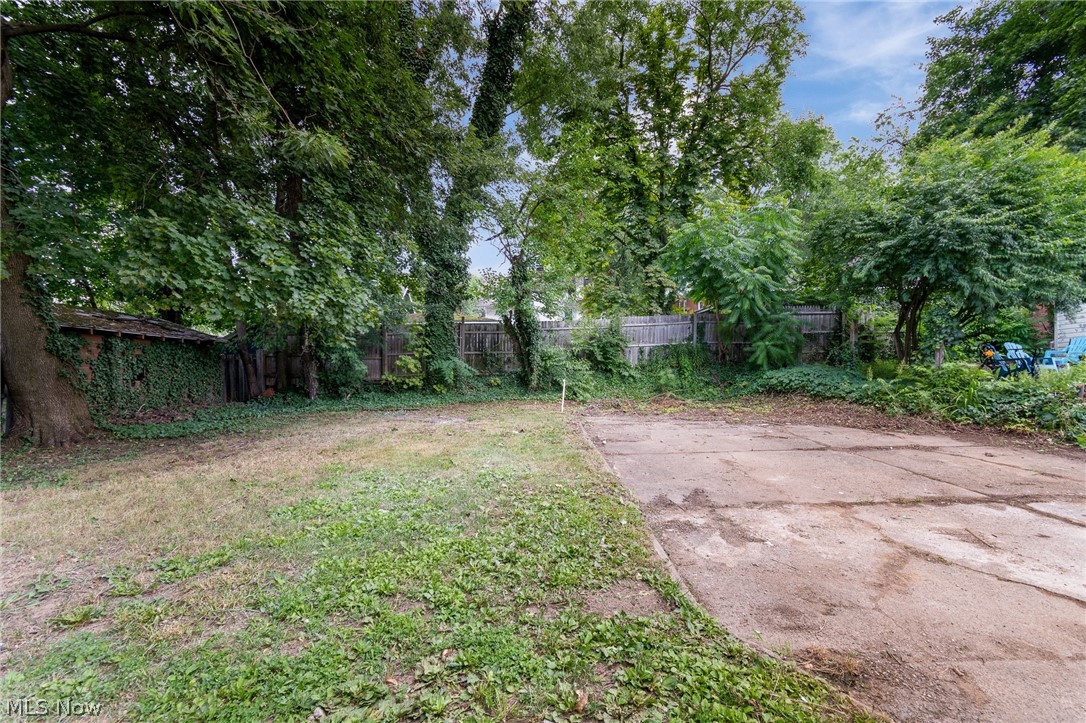 1061 Emma Avenue Akron OH 44302