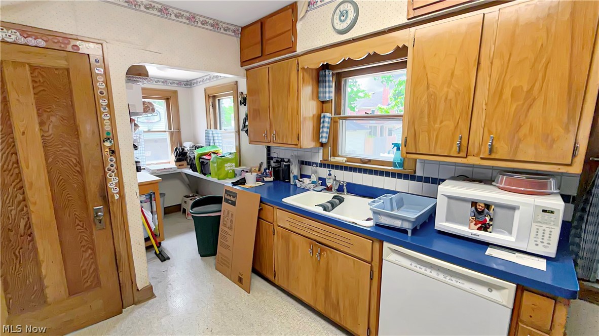 16901 W Park Road Cleveland OH 44111