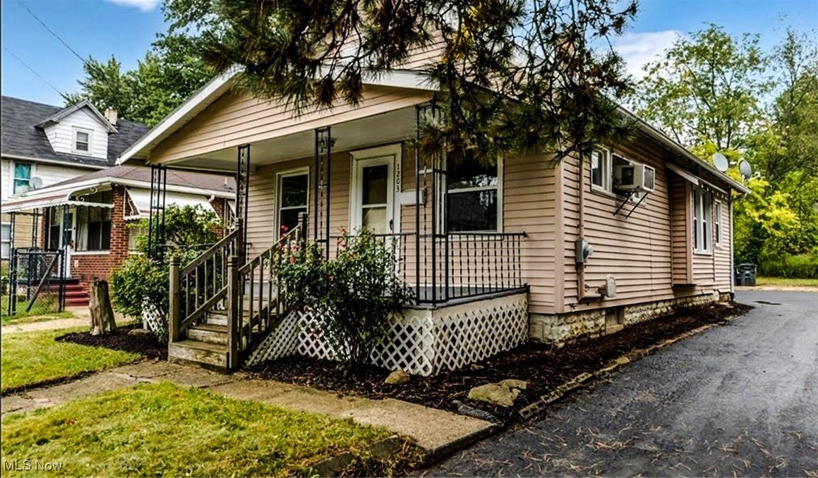 1203 Atwood Avenue Akron OH 44301
