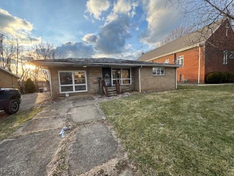 333 Woodlawn Road Steubenville OH 43952