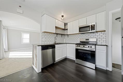 1206 Lander Road Mayfield Heights OH 44124