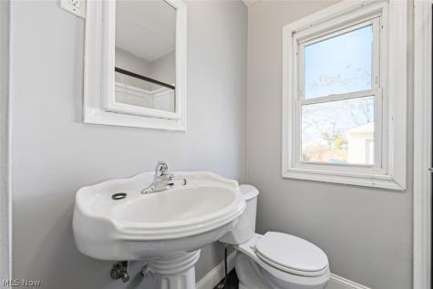 1206 Lander Road Mayfield Heights OH 44124