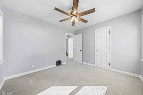 1206 Lander Road Mayfield Heights OH 44124
