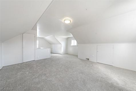 1206 Lander Road Mayfield Heights OH 44124