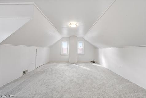 1206 Lander Road Mayfield Heights OH 44124