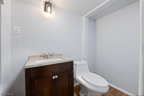 1206 Lander Road Mayfield Heights OH 44124