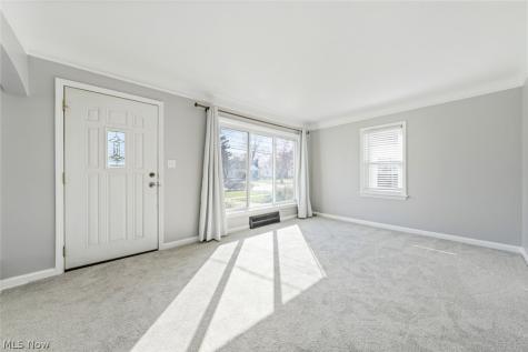 1206 Lander Road Mayfield Heights OH 44124