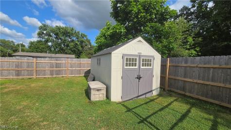 1995 Hathaway Drive Brunswick OH 44212