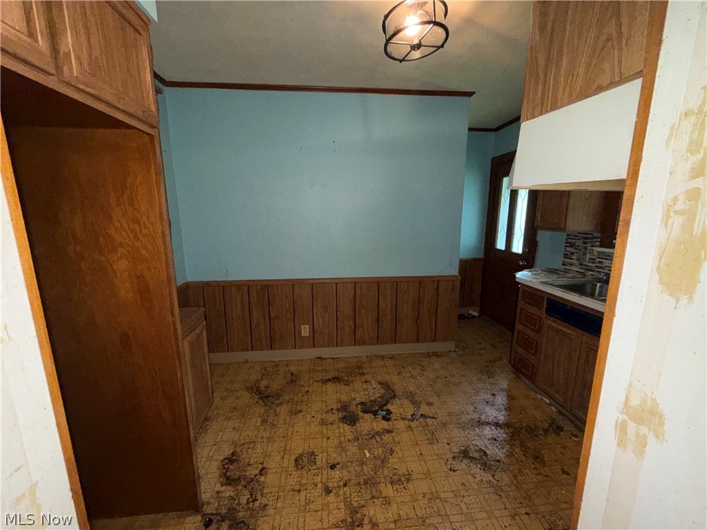 57 Leighton Avenue Youngstown OH 44512