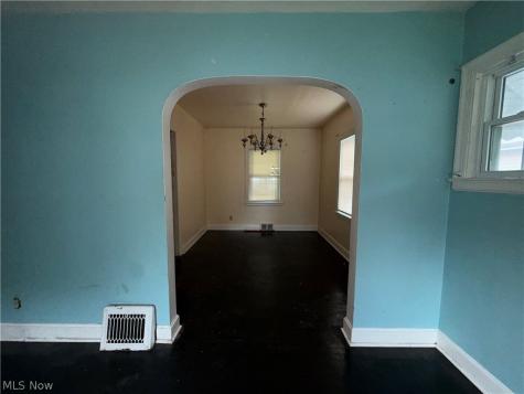 57 Leighton Avenue Youngstown OH 44512