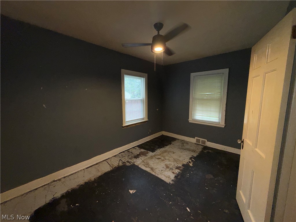 57 Leighton Avenue Youngstown OH 44512