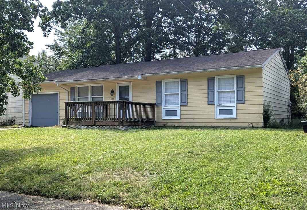 3231 Williamsburg Street NW Warren OH 44485