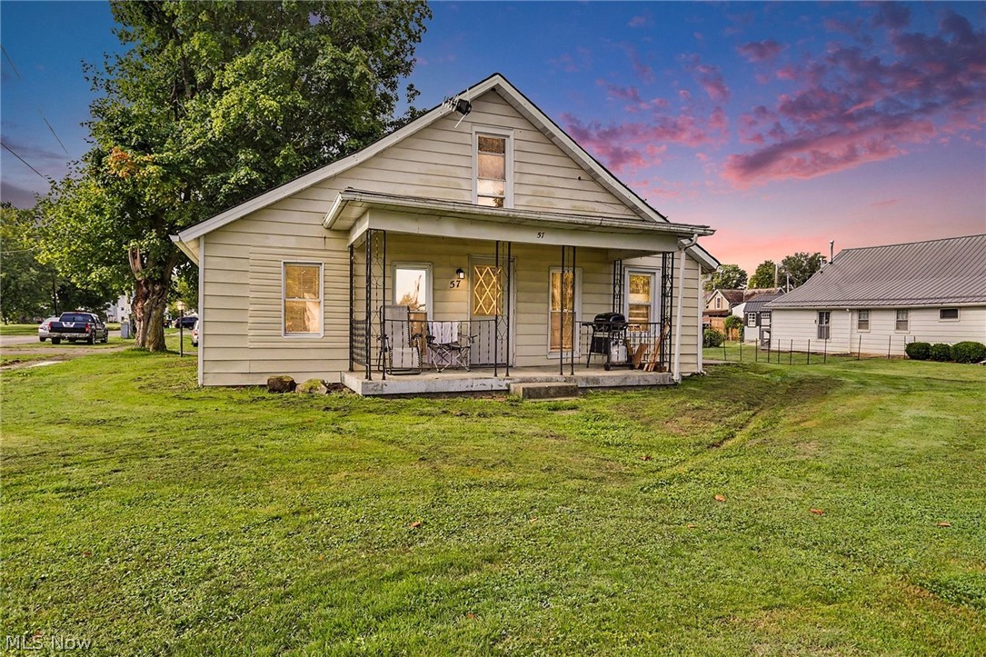 57 W 1st Street Frazeysburg OH 43822