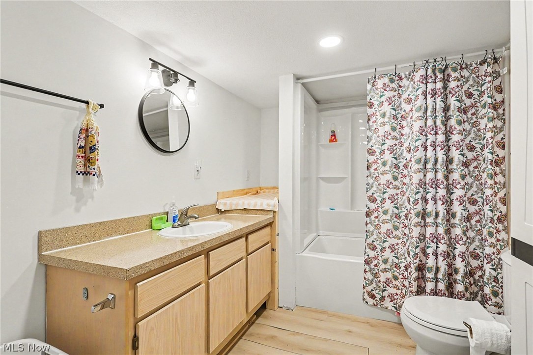 57 W 1st Street Frazeysburg OH 43822