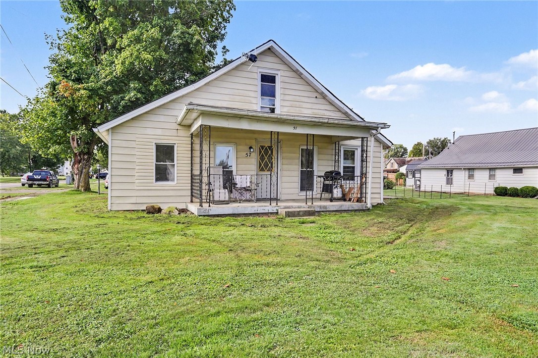 57 W 1st Street Frazeysburg OH 43822