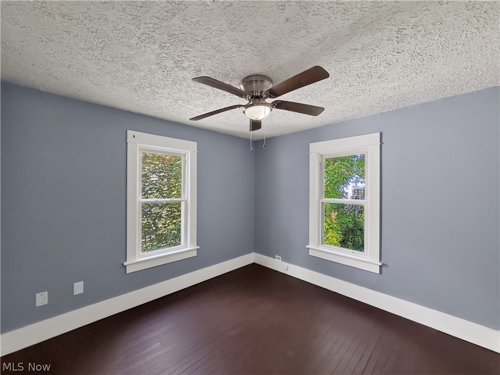 513 Rentschler Street Akron OH 44304