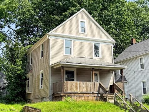 513 Rentschler Street Akron OH 44304