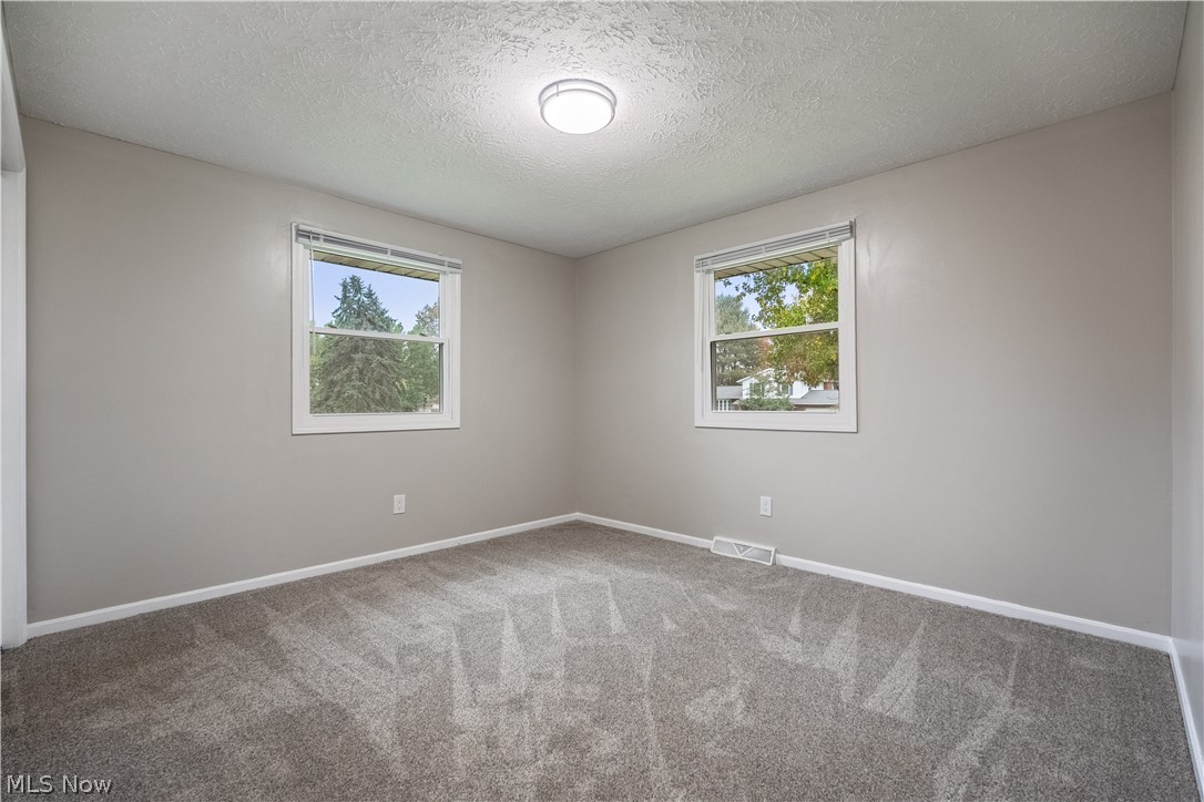 1333 Clarence Street NW Uniontown OH 44685