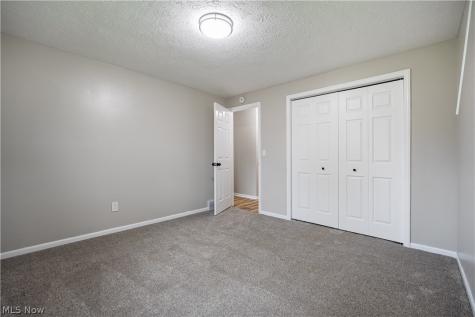 1333 Clarence Street NW Uniontown OH 44685