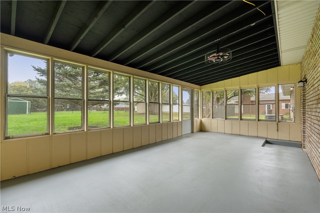 1333 Clarence Street NW Uniontown OH 44685