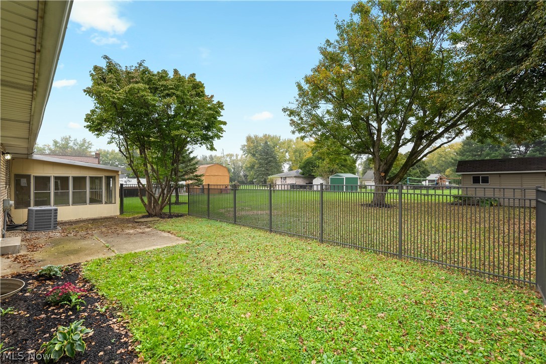 1333 Clarence Street NW Uniontown OH 44685