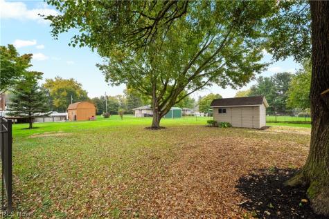 1333 Clarence Street NW Uniontown OH 44685
