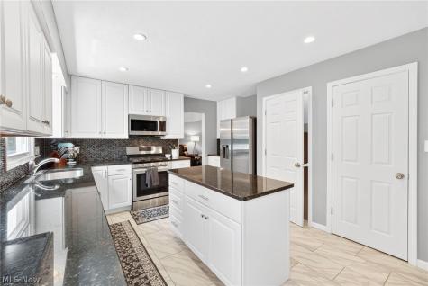 25643 Rustic Lane Westlake OH 44145
