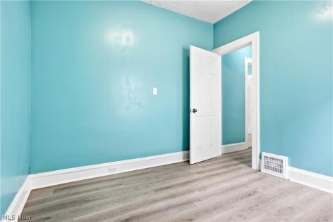 11308 Dale Avenue Cleveland OH 44111