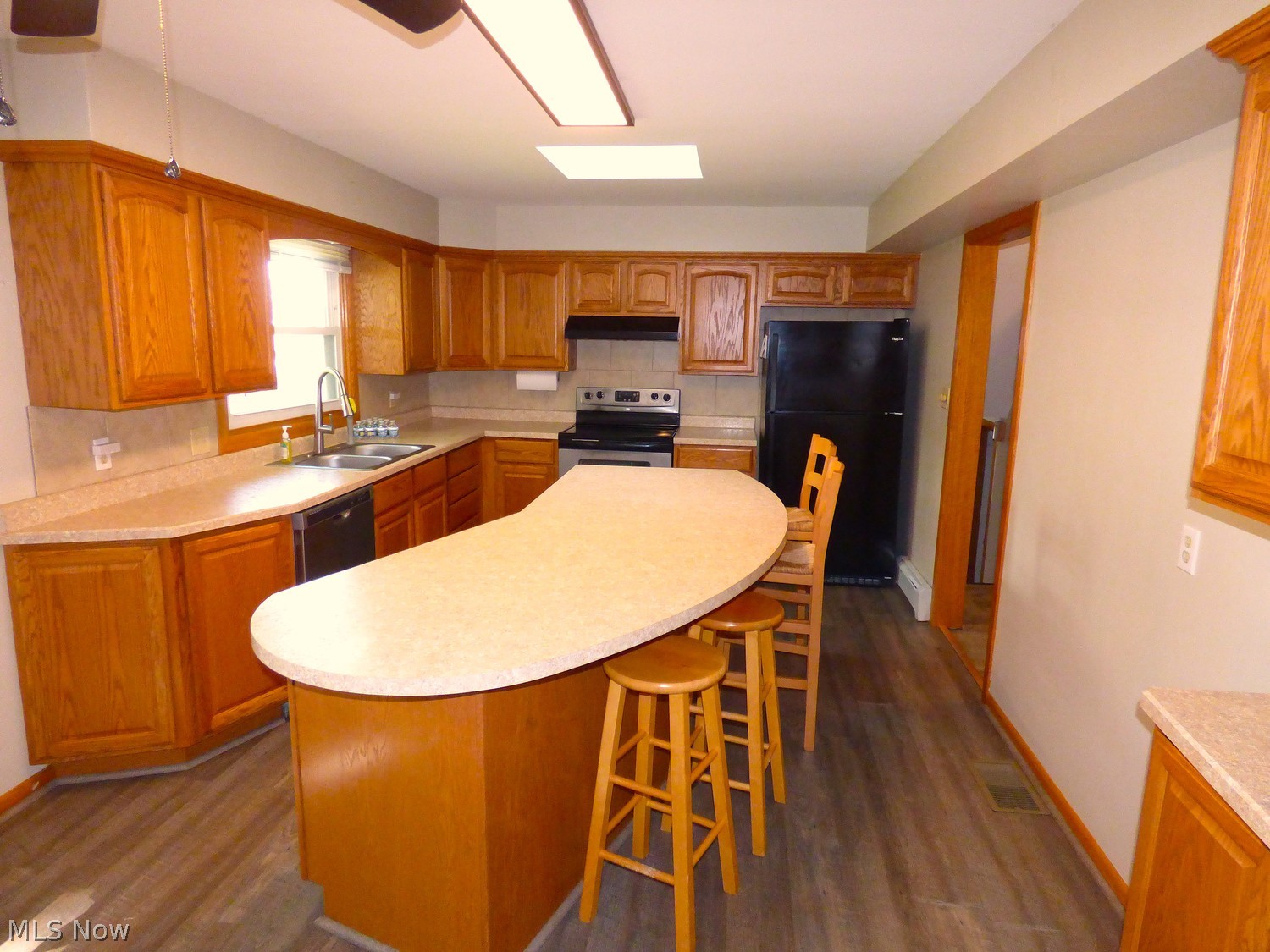 8524 Sleepy Hollow Drive NE Howland OH 44484